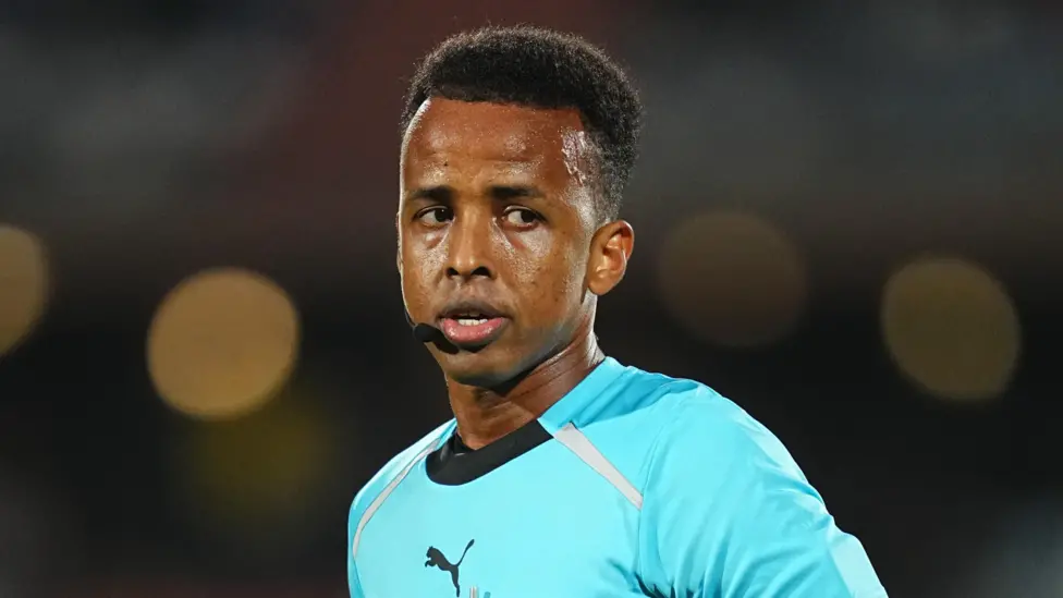 World Cup ah hovunu Somalia ge Referee ah America ah etherevaan furusathu nudhin