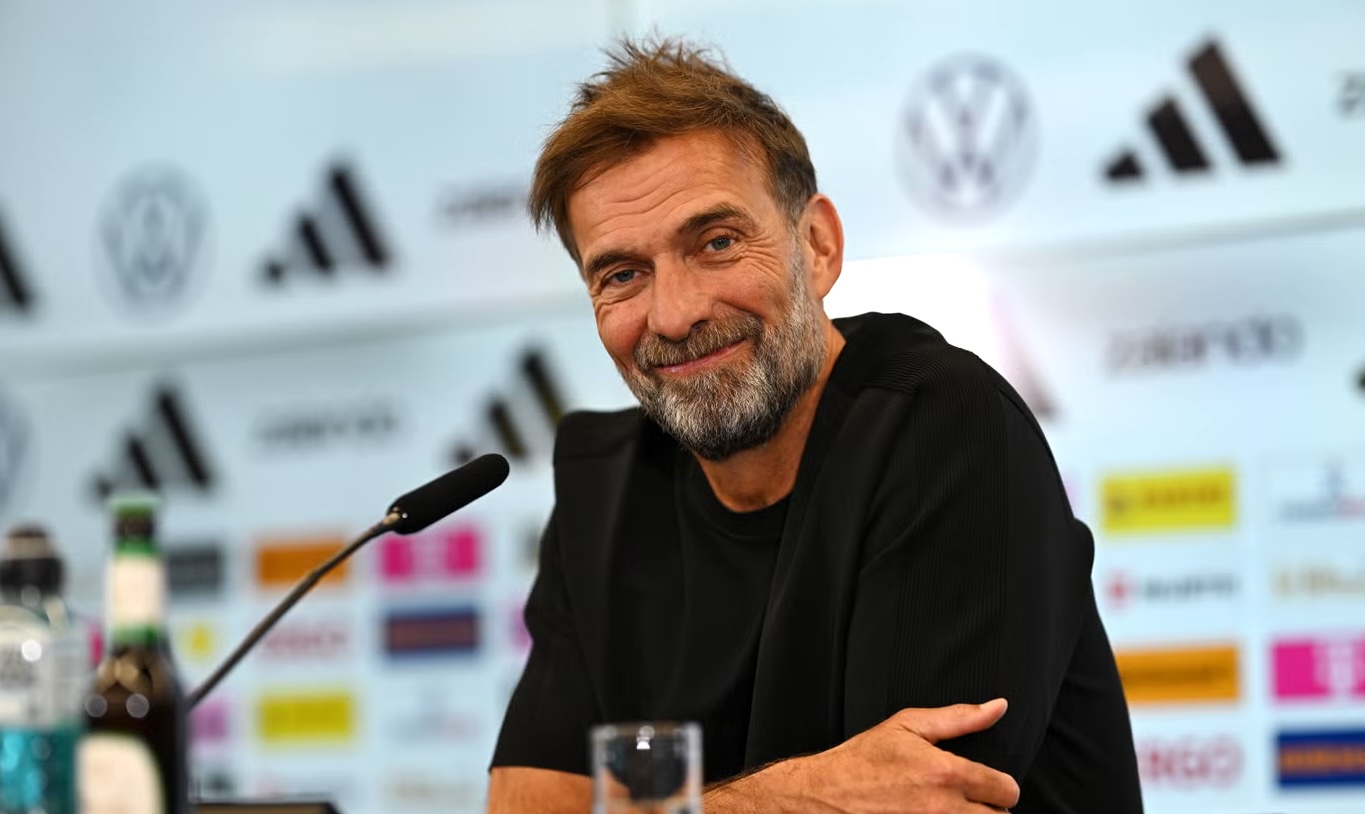 4 aharuge ebbasvumegge dhashun Germany ge coach kan Klopp ah
